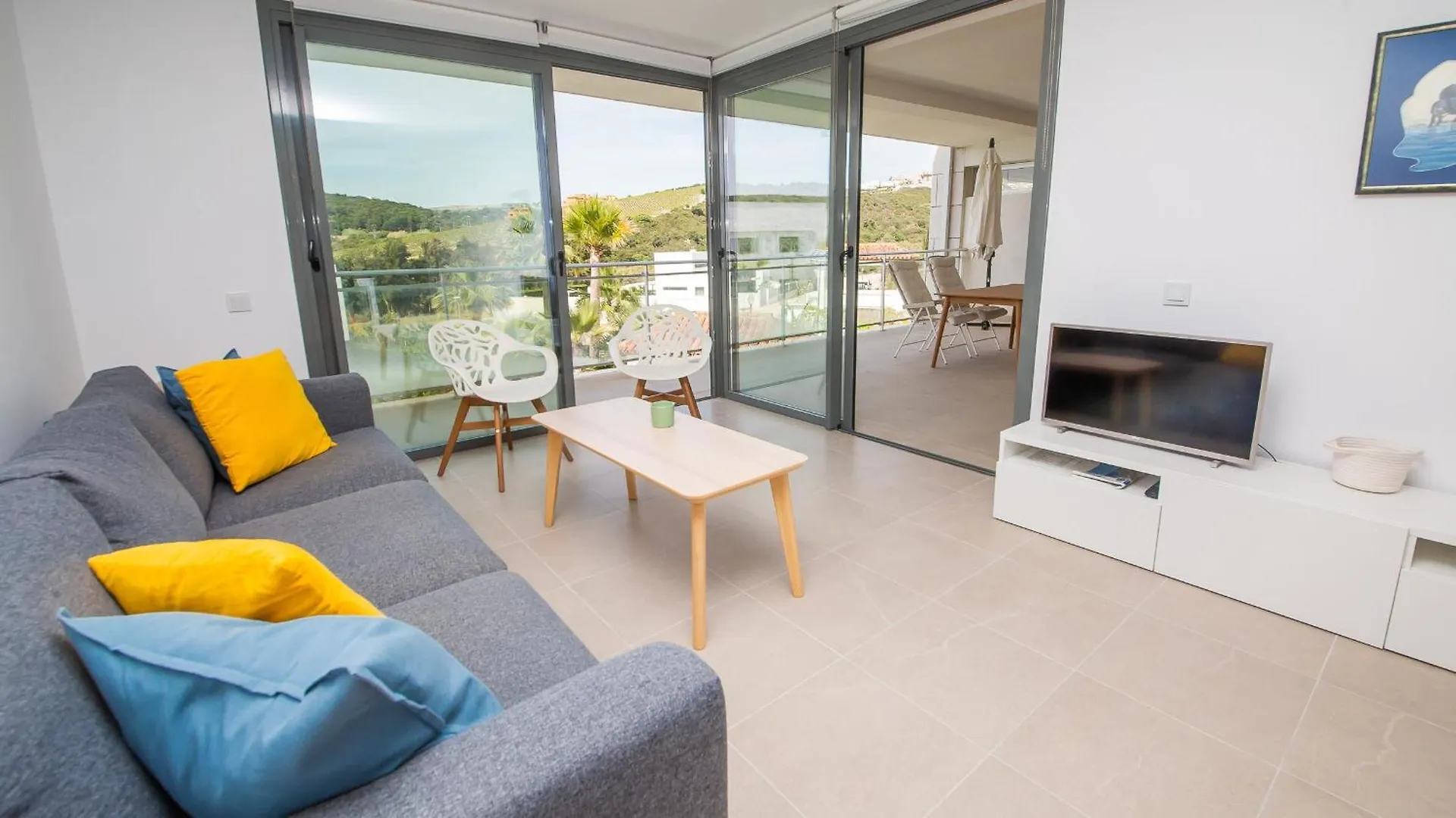 Casares Green 9 1B