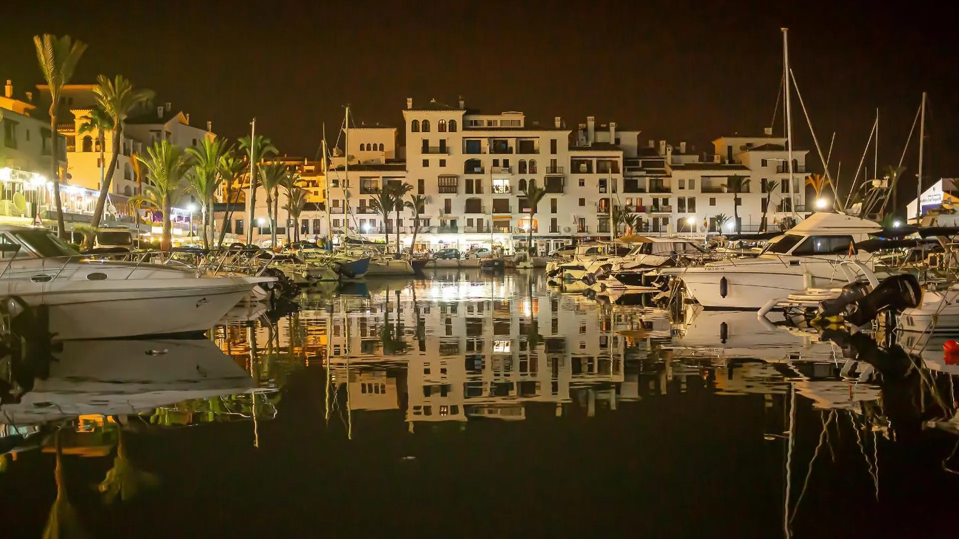 Apartment Casares Green 9 1B