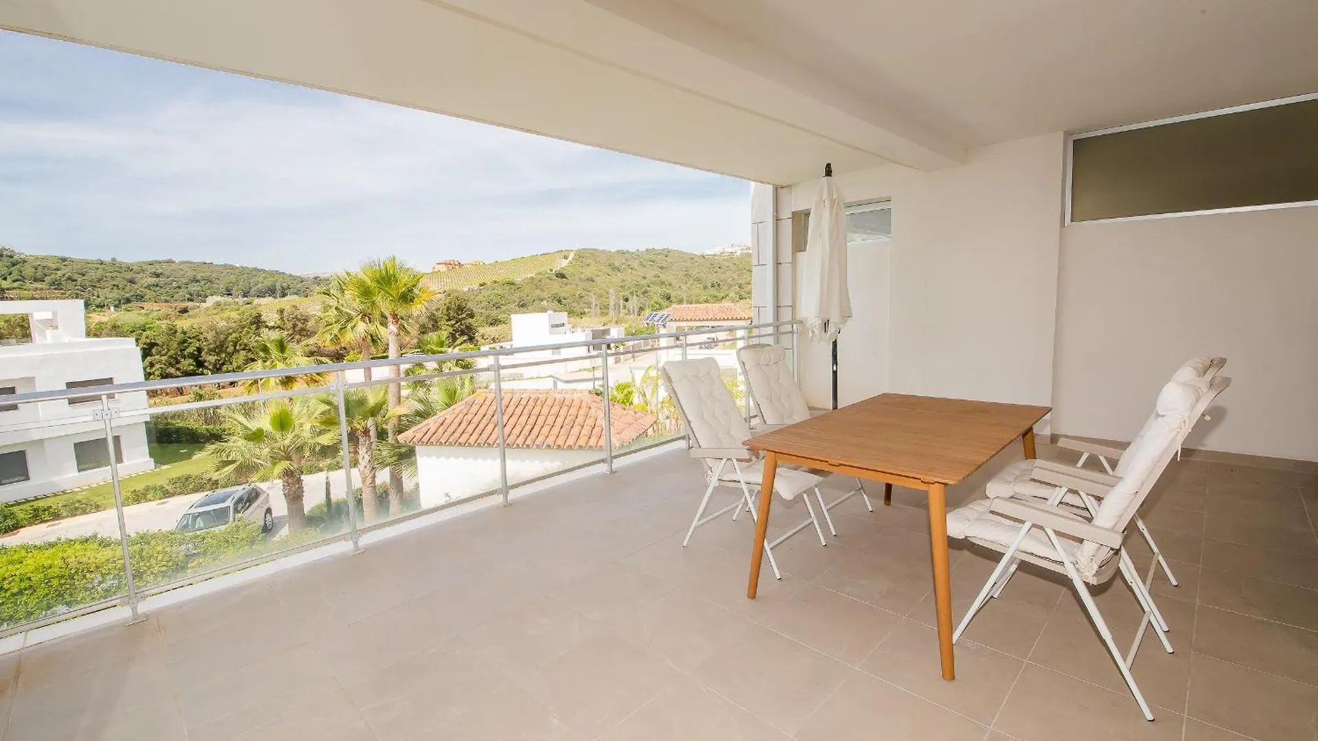 Casares Green 9 1B 0*,