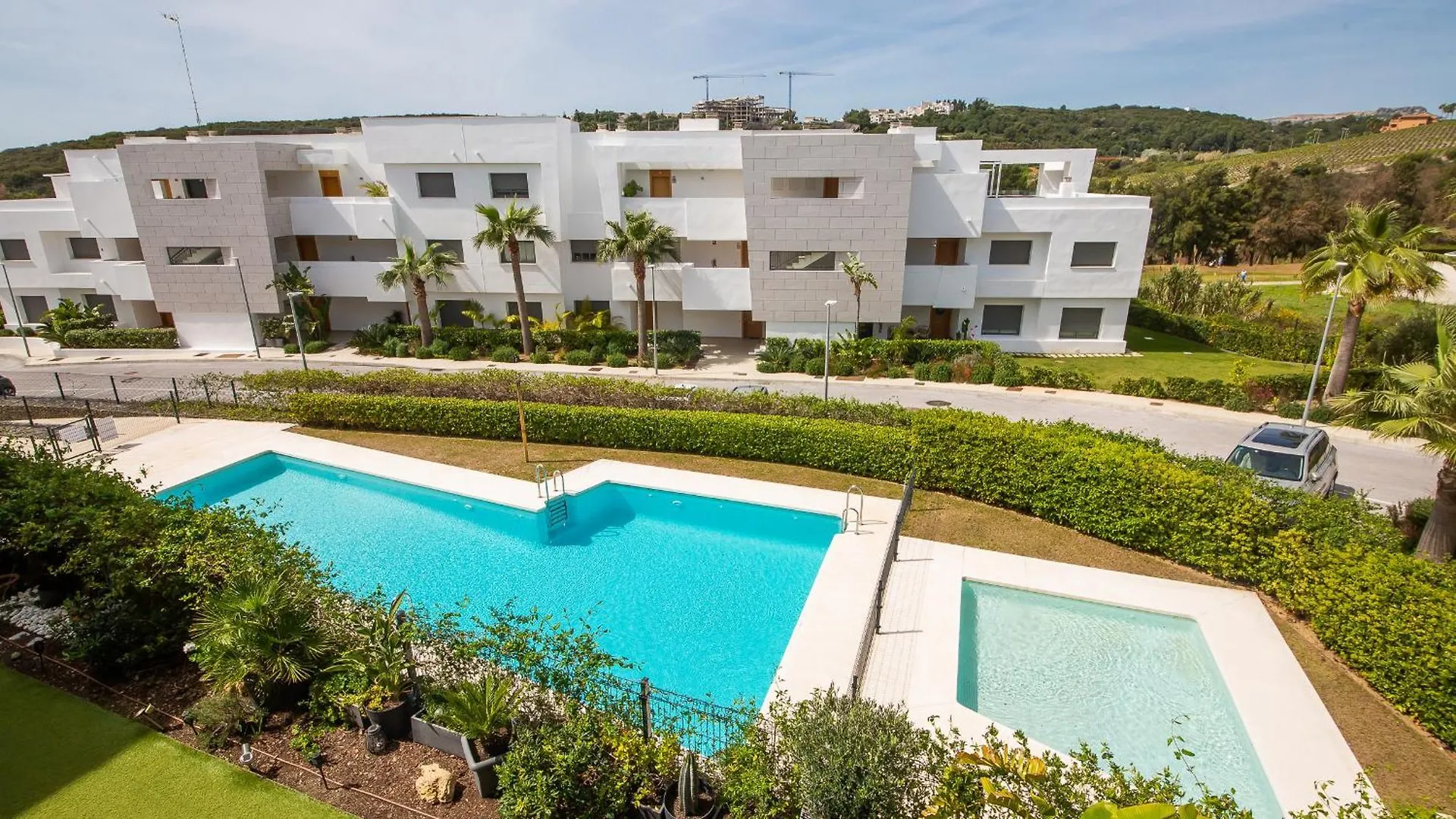 Casares Green 9 1B
